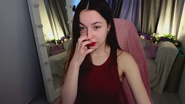 BellaThery online show from April 2026 05:07:02 AM