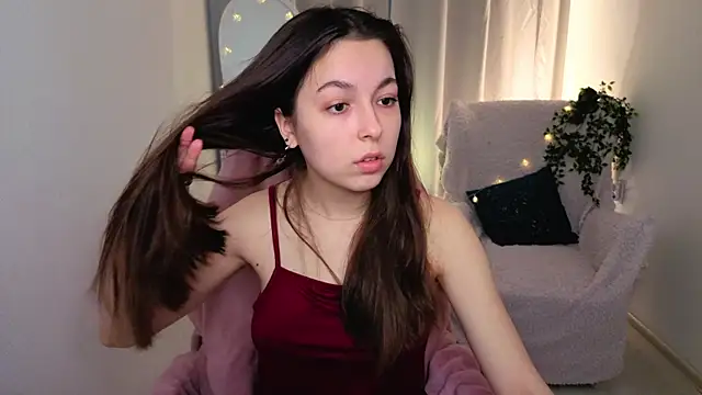 BellaThery online show from May 2026 05:14:01 AM