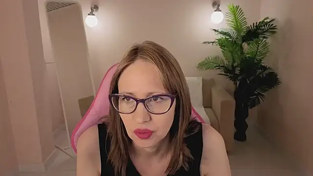 Snapshot of Elizabeth_Andersonn chatting on April 2026 12:54:02 AM Elizabeth Andersonn online show from April 2026 12:54:02 AM