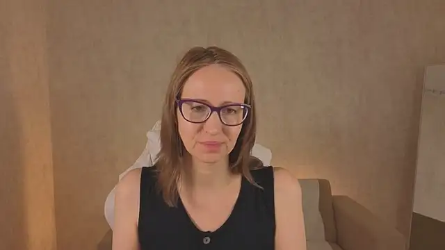 Snapshot of Elizabeth_Andersonn chatting on April 2026 01:11:01 AM Elizabeth Andersonn online show from April 2026 01:11:01 AM