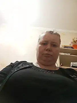 KiraStanton online show from May 2026 07:56:01 PM