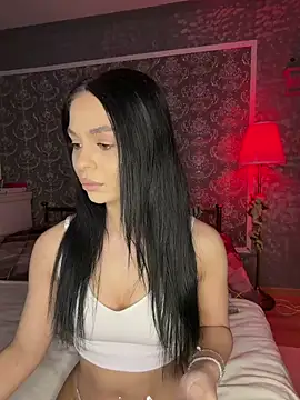 Olivia Noor online show from April 2026 09:59:01 PM