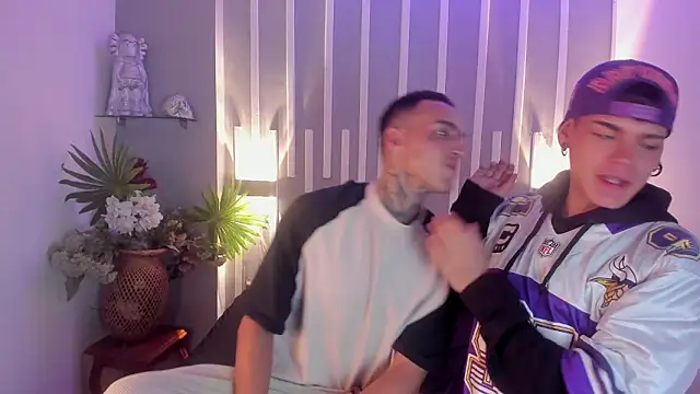 Snapshot of Mk_Desire chatting on February 2026 02:32:01 AM Mk Desire online show from February 2026 02:32:01 AM