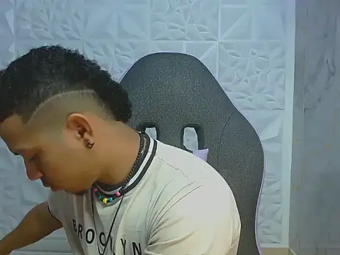 dylans brown online show from February 2026 01:21:01 PM