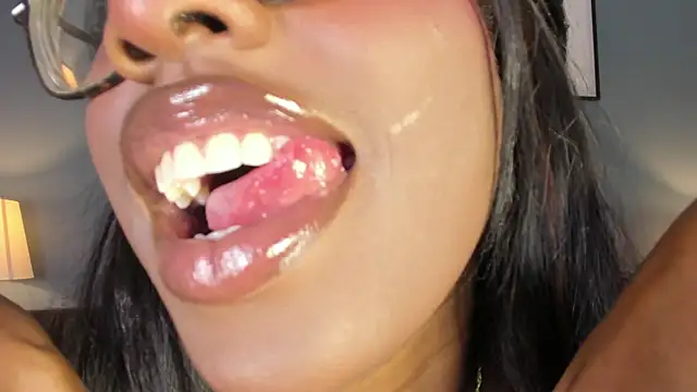 Snapshot of MelodyBlazze chatting on February 2026 08:19:02 PM MelodyBlazze online show from February 2026 08:19:02 PM