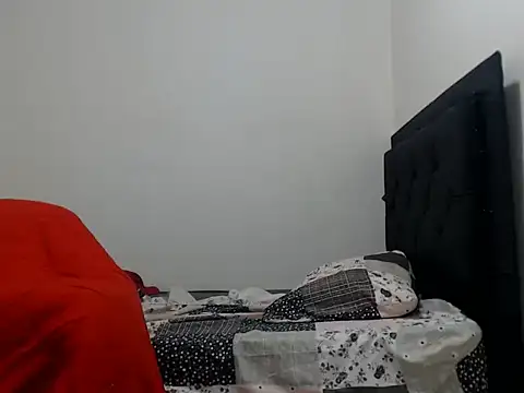 Snapshot of blackhorseet chatting on April 2026 11:43:02 PM blackhorseet online show from April 2026 11:43:02 PM