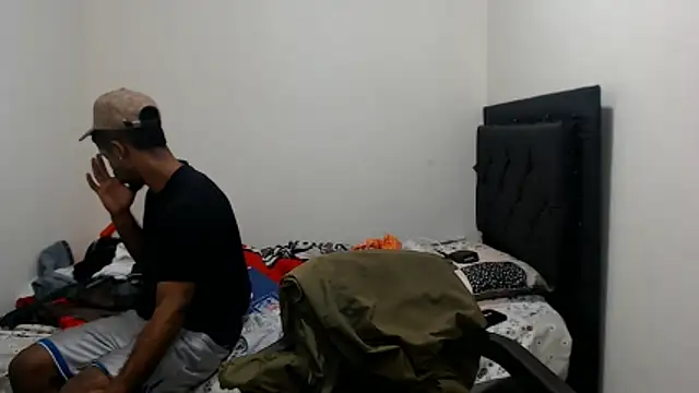 Snapshot of blackhorseet chatting on April 2026 08:58:02 PM blackhorseet online show from April 2026 08:58:02 PM