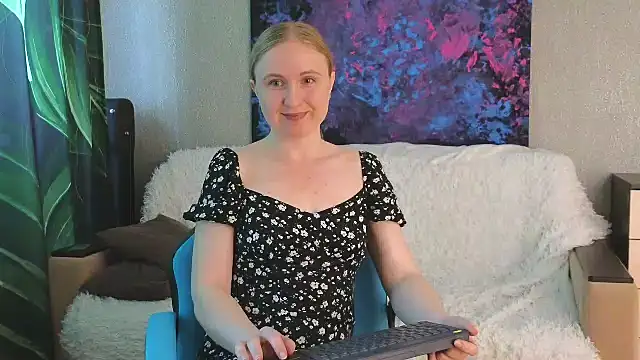 Lanavi Smile online show from July 2026 06:22:02 AM