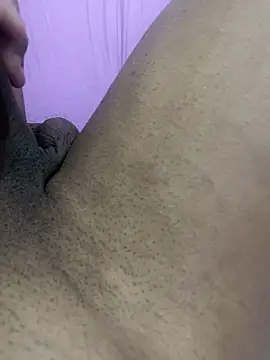 Snapshot of eaae_joaoo chatting on April 2026 06:36:02 PM eaae joaoo online show from April 2026 06:36:02 PM