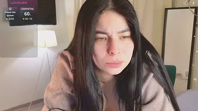 Snapshot of Erika_Moan_ chatting on February 2026 06:24:01 AM Erika Moan online show from February 2026 06:24:01 AM