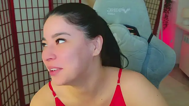 Erika Moan  online show from April 2026 06:19:01 AM