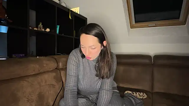 Roxy Vibe online show from February 2026 08:50:01 PM