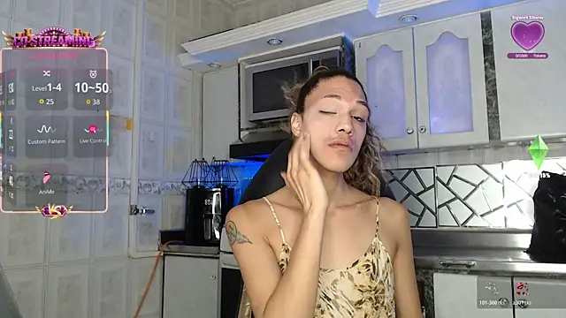 CrisOzzz online show from May 2026 05:53:01 PM