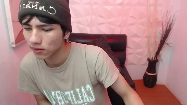 Snapshot of Stich_23 chatting on March 2026 03:56:01 AM Stich 23 online show from March 2026 03:56:01 AM