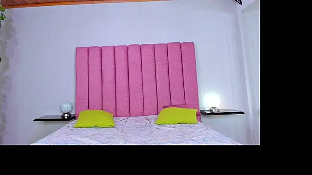 Snapshot of JennieRider chatting on March 2026 07:09:02 PM JennieRider online show from March 2026 07:09:02 PM