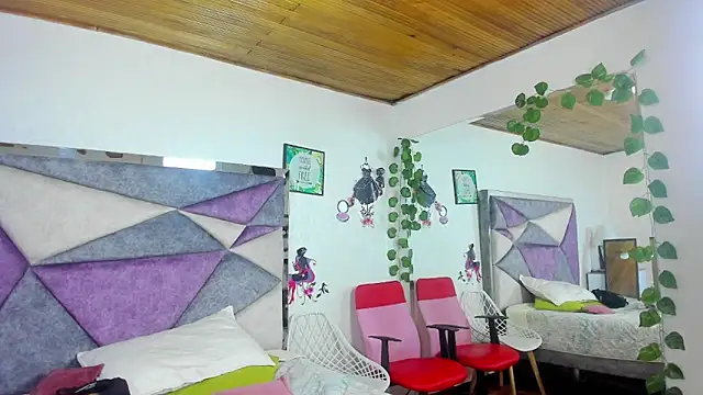 Snapshot of JennieRider chatting on April 2026 07:26:02 PM JennieRider online show from April 2026 07:26:02 PM