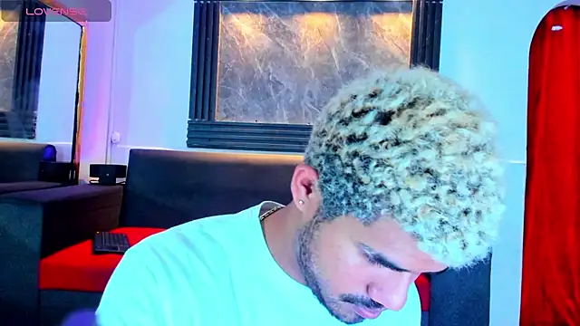 Snapshot of Latins_on_fire chatting on March 2026 11:36:02 AM Latins on fire online show from March 2026 11:36:02 AM