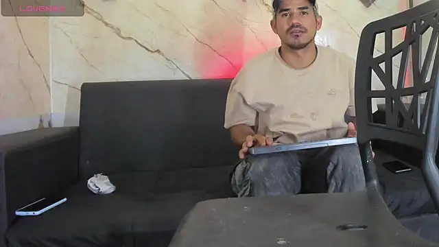 Snapshot of Latins_on_fire chatting on March 2026 01:36:02 PM Latins on fire online show from March 2026 01:36:02 PM