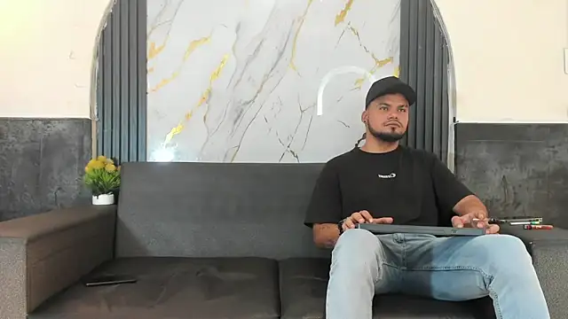Latins on fire online show from May 2026 11:37:01 AM