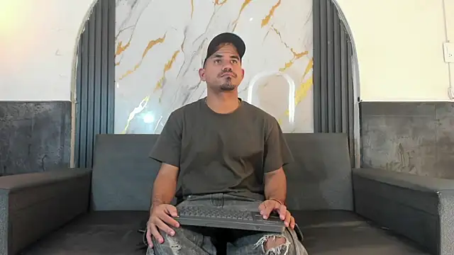 Latins on fire online show from May 2026 05:43:02 PM