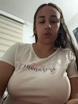 Eyssha online show from May 2026 02:18:01 AM