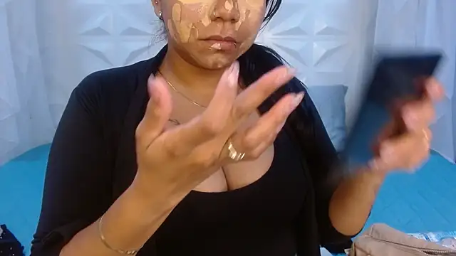 Snapshot of Elizabeth_Suan_ chatting on March 2026 11:32:02 AM Elizabeth Suan online show from March 2026 11:32:02 AM