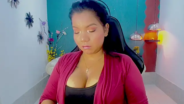 Snapshot of Elizabeth_Suan_ chatting on May 2026 12:21:01 PM Elizabeth Suan online show from May 2026 12:21:01 PM