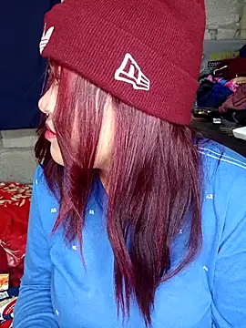 Snapshot of la_rojita chatting on February 2026 11:25:02 PM la rojita online show from February 2026 11:25:02 PM