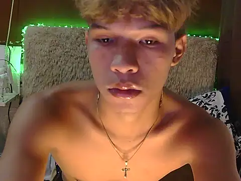 Nick cummer12 online show from April 2026 08:37:02 AM