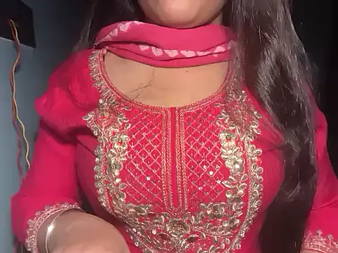 Avneet kaurr1 online show from June 2026 03:17:01 PM