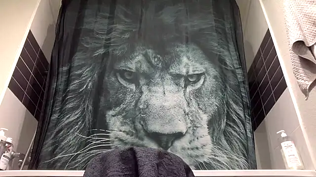 Snapshot of YONIYOGA chatting on February 2026 09:02:01 PM YONIYOGA online show from February 2026 09:02:01 PM