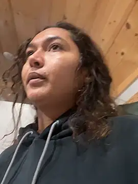 Snapshot of QueenNefertiti chatting on February 2026 11:03:02 PM QueenNefertiti online show from February 2026 11:03:02 PM