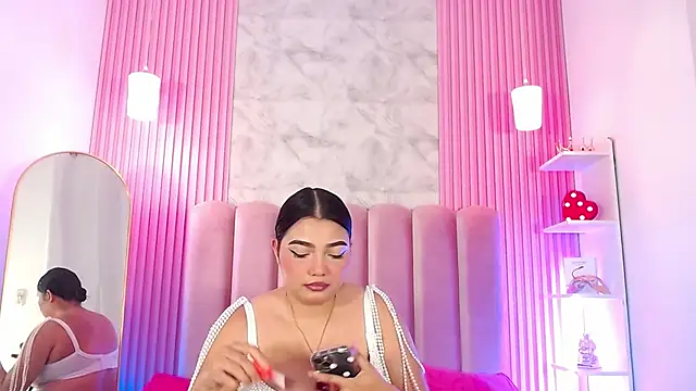 ArianaRougee online show from May 2026 11:05:02 AM