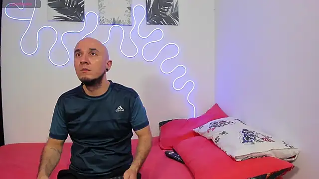 Cintya n Roger online show from March 2026 10:53:02 AM