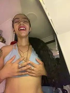 Maluxx333 online show from July 2026 01:34:02 AM