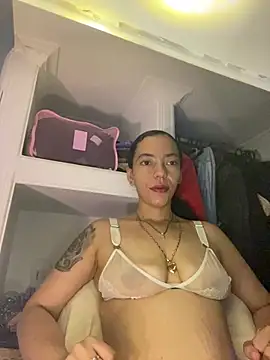 Maluxx333 online show from July 2026 01:32:02 AM
