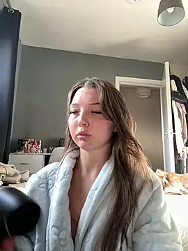 Snapshot of Bellesweett chatting on April 2026 05:14:02 PM Bellesweett online show from April 2026 05:14:02 PM