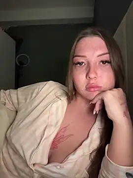 Snapshot of Bellesweett chatting on April 2026 08:47:01 PM Bellesweett online show from April 2026 08:47:01 PM