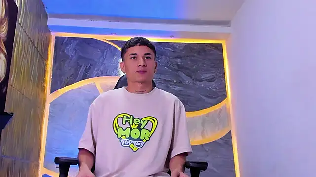 Snapshot of Matheus_Ic_ chatting on February 2026 06:17:02 PM Matheus Ic online show from February 2026 06:17:02 PM