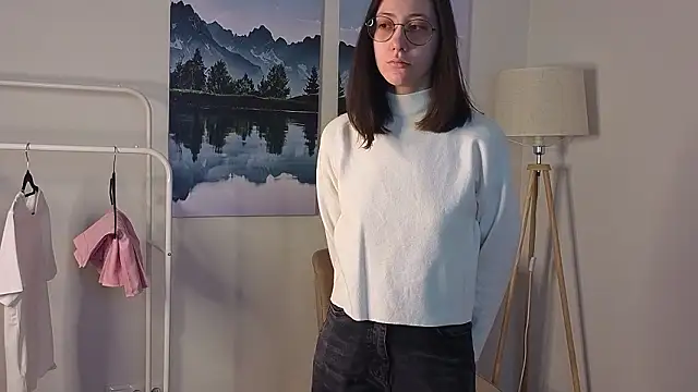 Snapshot of DoraWhitrock chatting on February 2026 06:46:02 AM DoraWhitrock online show from February 2026 06:46:02 AM