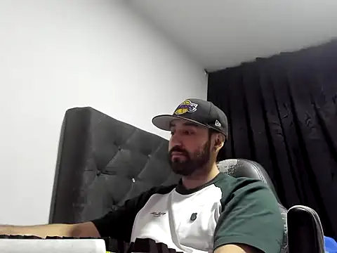 Snapshot of coolfreaky chatting on February 2026 01:36:02 AM coolfreaky online show from February 2026 01:36:02 AM