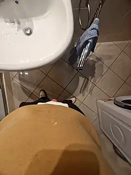 simo1097 online show from February 2026 07:56:01 PM