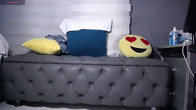 dirty 27cms online show from May 2026 04:01:02 PM