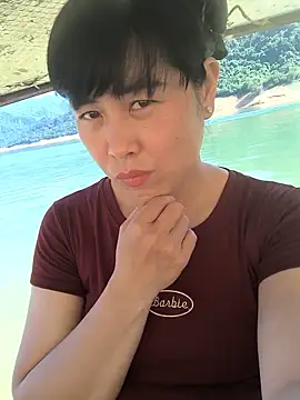 Snapshot of juicy-milu chatting on May 2026 02:18:02 AM juicy-milu online show from May 2026 02:18:02 AM