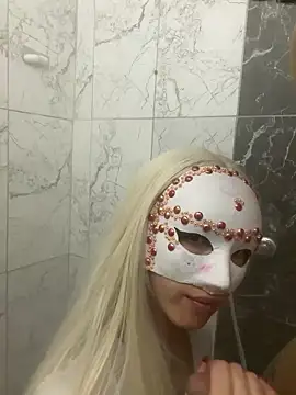 Lovleymili online show from May 2026 01:03:02 AM