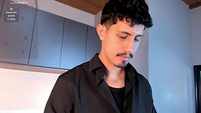 Snapshot of kamal_wolff chatting on February 2026 12:03:01 PM kamal wolff online show from February 2026 12:03:01 PM