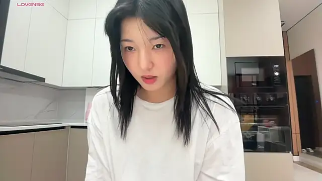 Snapshot of minnie_joy chatting on July 2026 12:36:02 PM minnie joy online show from July 2026 12:36:02 PM