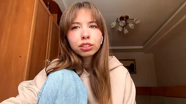 SerenaHawthorne online show from February 2026 10:04:01 AM