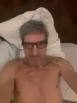 Luca italian daddy online show from February 2026 08:29:01 PM