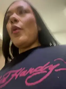 Tiffanyy Lam online show from February 2026 09:35:02 PM